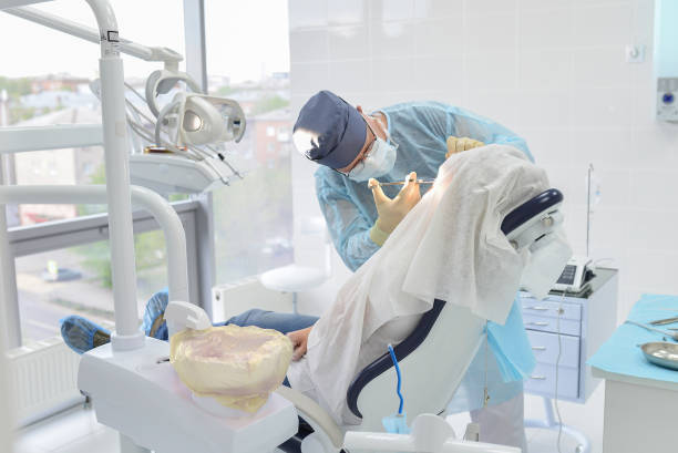 Best Emergency Tooth Extraction  in Gberts, IL